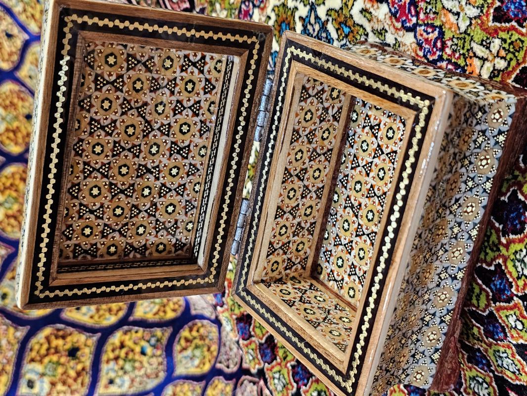 Handmade Khatam Inlay Jewelry Box – 8×11 cm