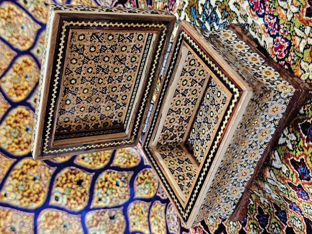 Handmade Khatam Inlay Jewelry Box – 8×11 cm