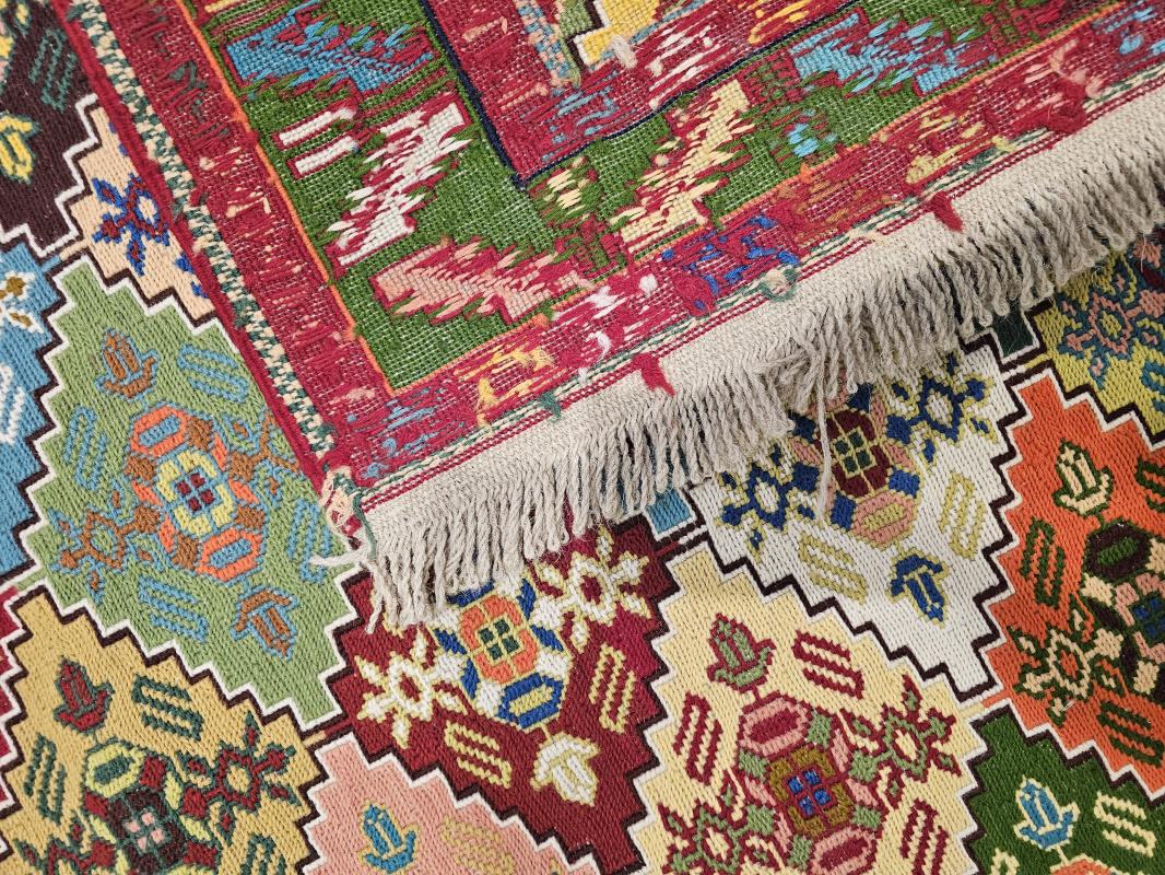 Iranian Sumak Wool Kilim | 145×105 cm – Multicolored Geometric Design