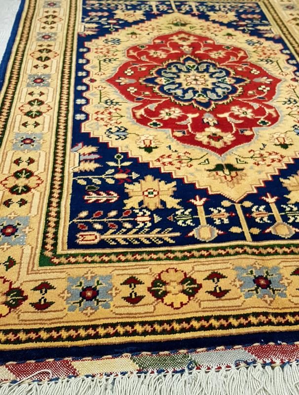 Hand Woven Afghan Carpet  Size: ( 85 x 122 cm)