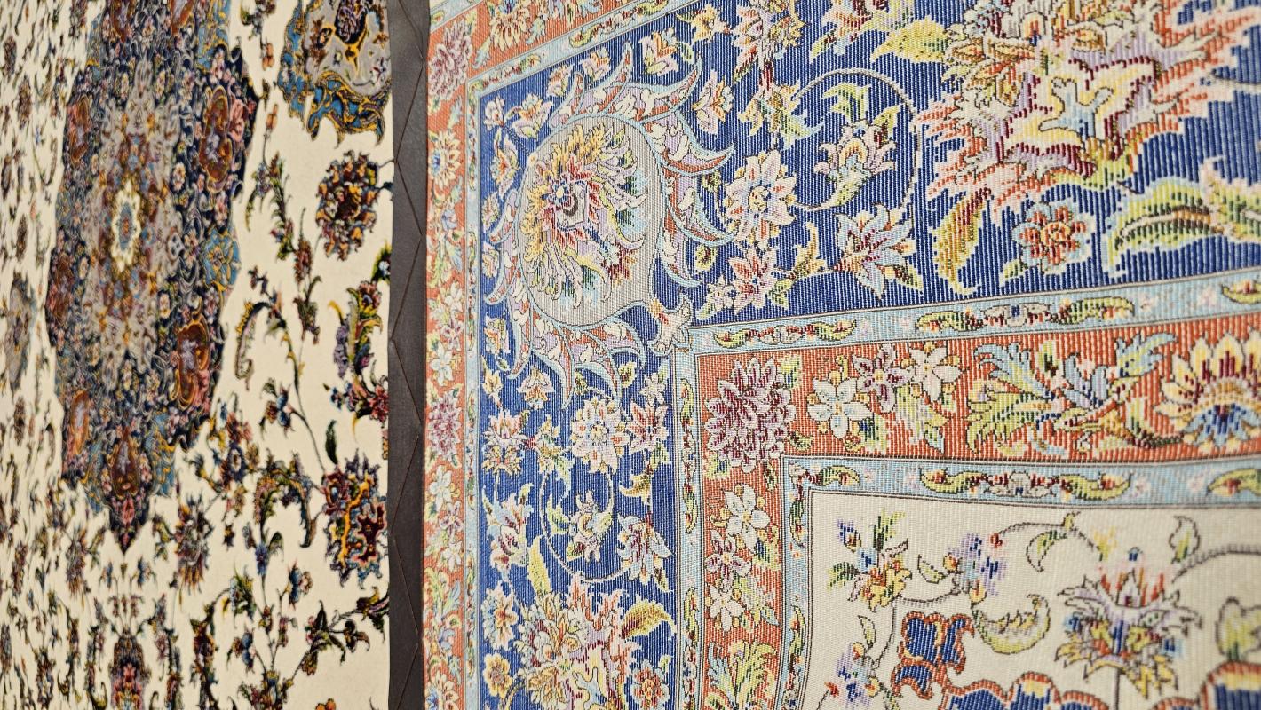 Iran Machine-Made Silk & Wool Carpet (200x300 cm) – Cream Background with Navy Border