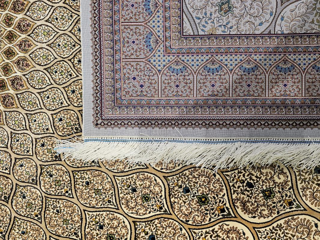 Persian Machine-Made Silk Carpet – Geometric Dome Medallion Design (200×300 cm)