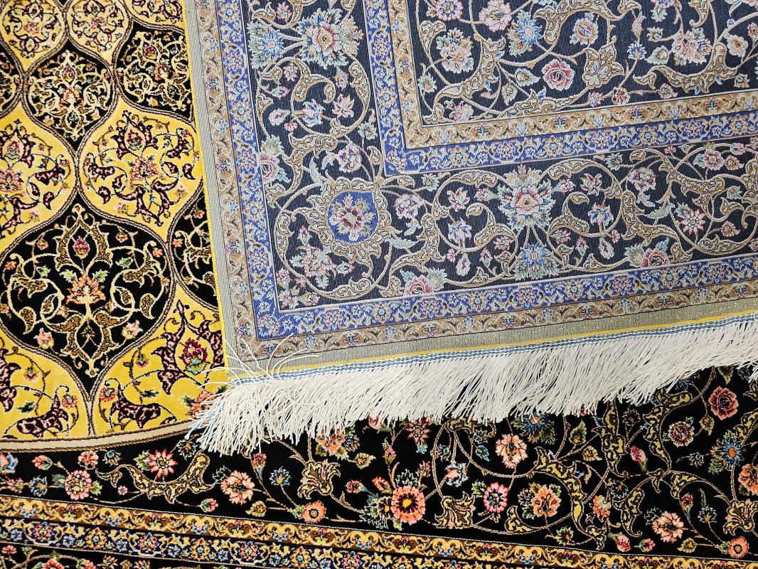 Persian Machine-Made Silk Carpet – Black and Gold Dome Medallion Design (200×300 cm)