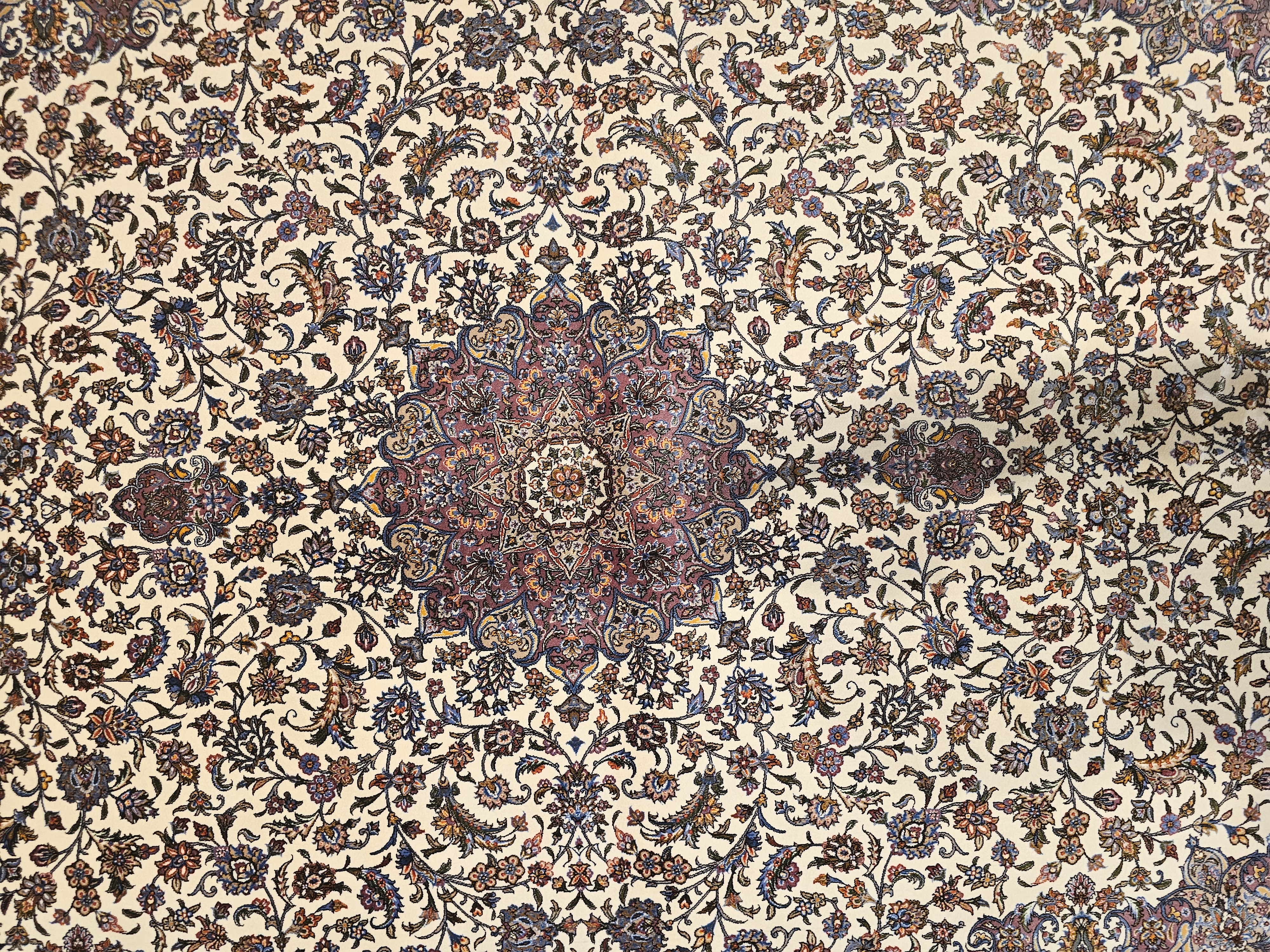 Makina%20İpek%20Halısı%20–%20Klasik%20Kaşan%20Deseni%20–%20120×180%20cm