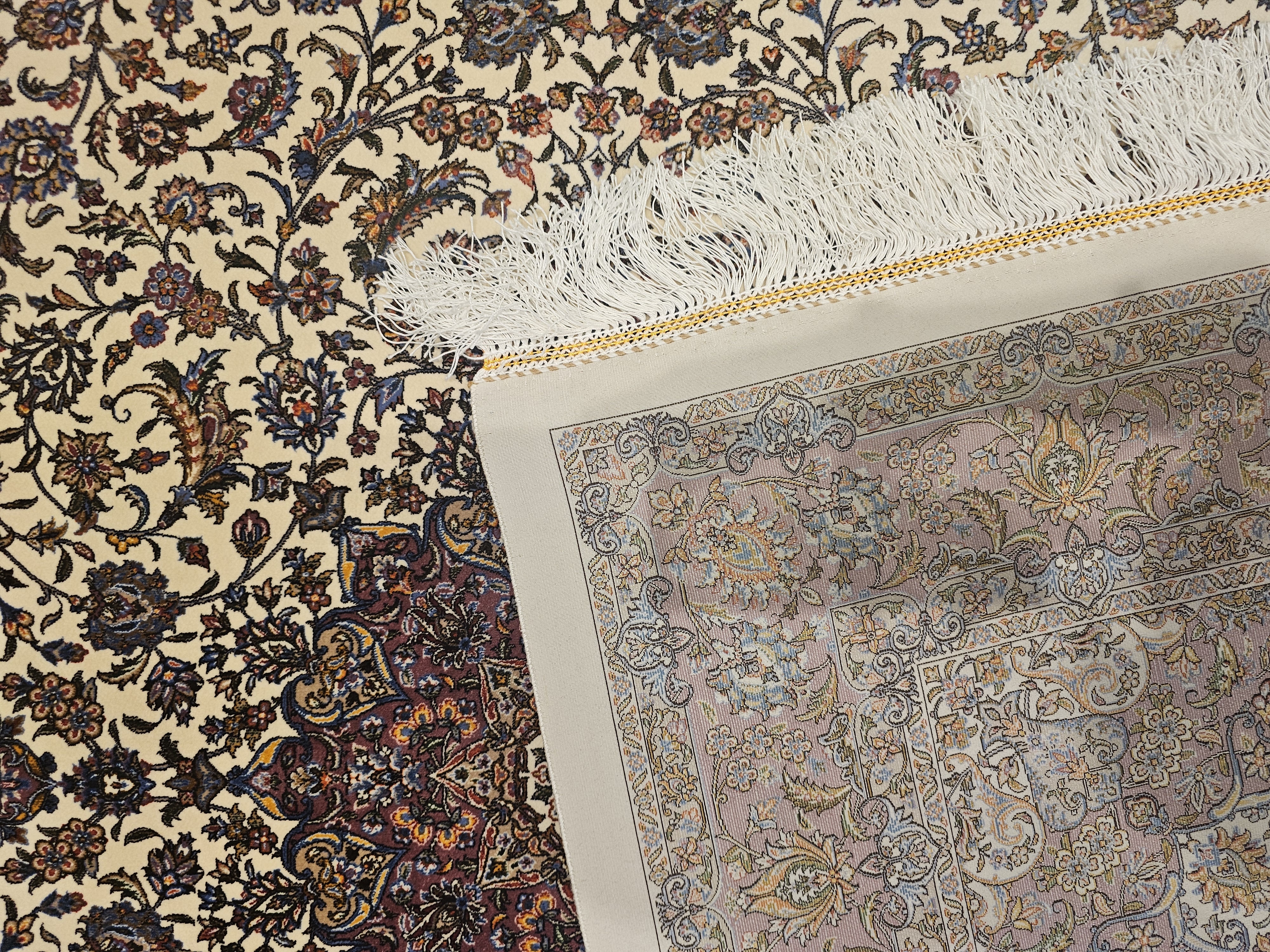 Makina%20İpek%20Halısı%20–%20Klasik%20Kaşan%20Deseni%20–%20120×180%20cm