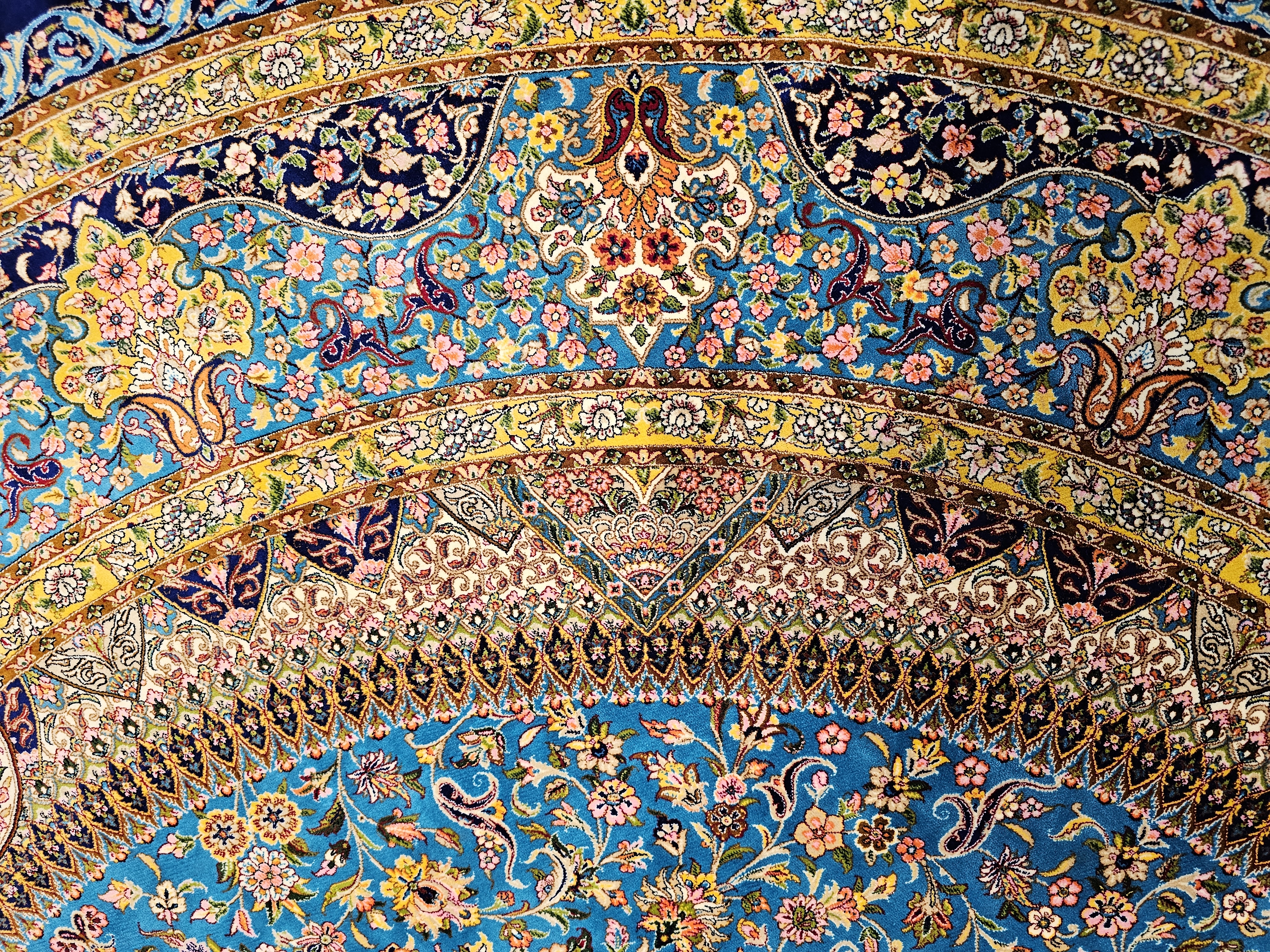 İran%20Makine%20Halısı%20–%20Klasik%20Madalyon%20Desen%20|%20Ø%20200%20cm