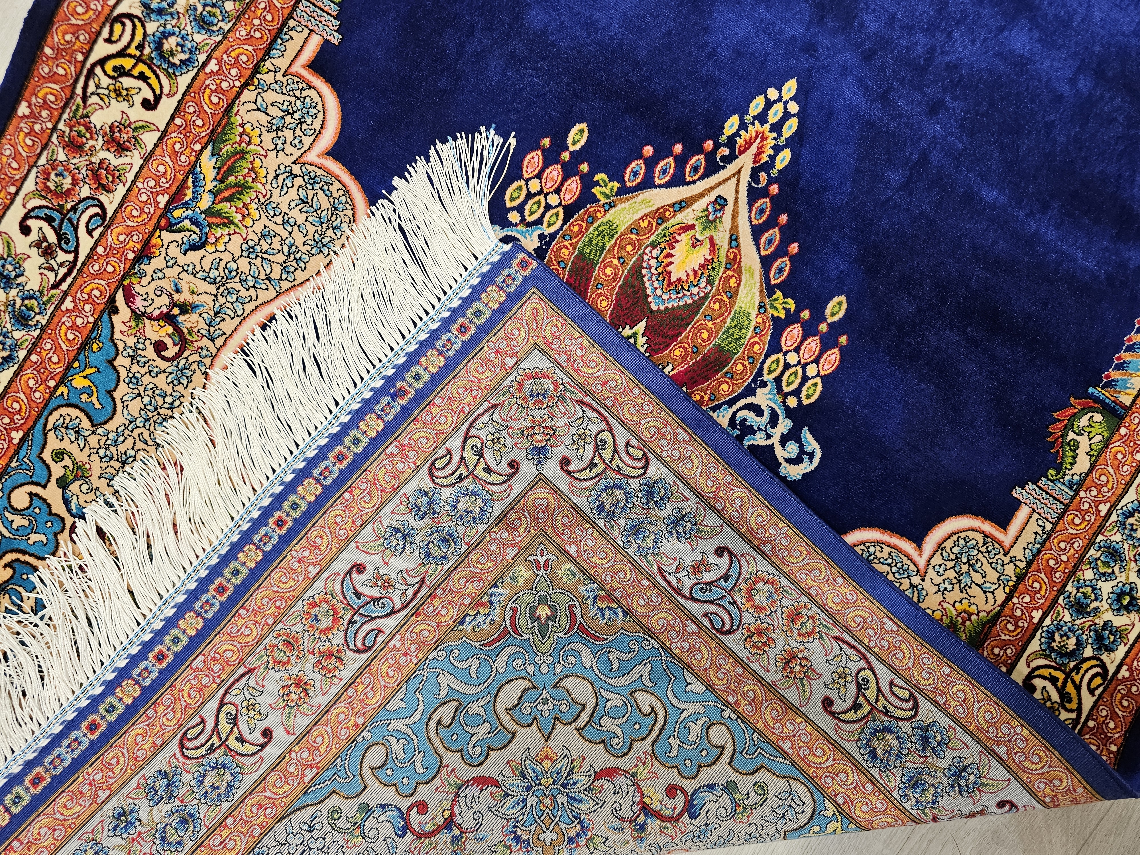 İpek%20Görünümlü%20Makine%20Seccade%20|%2080×120%20cm%20–%20Klasik%20Mihrap%20Desen