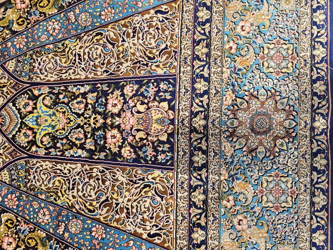 Silk-Look Machine Rug | 200×300 cm – Classic Medallion & Mihrab Composition