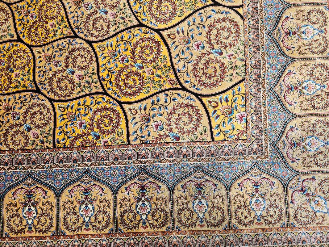 Silk-Look Machine Rug | 200×300 cm – Geometric Medallion Design (Golden Yellow Background)