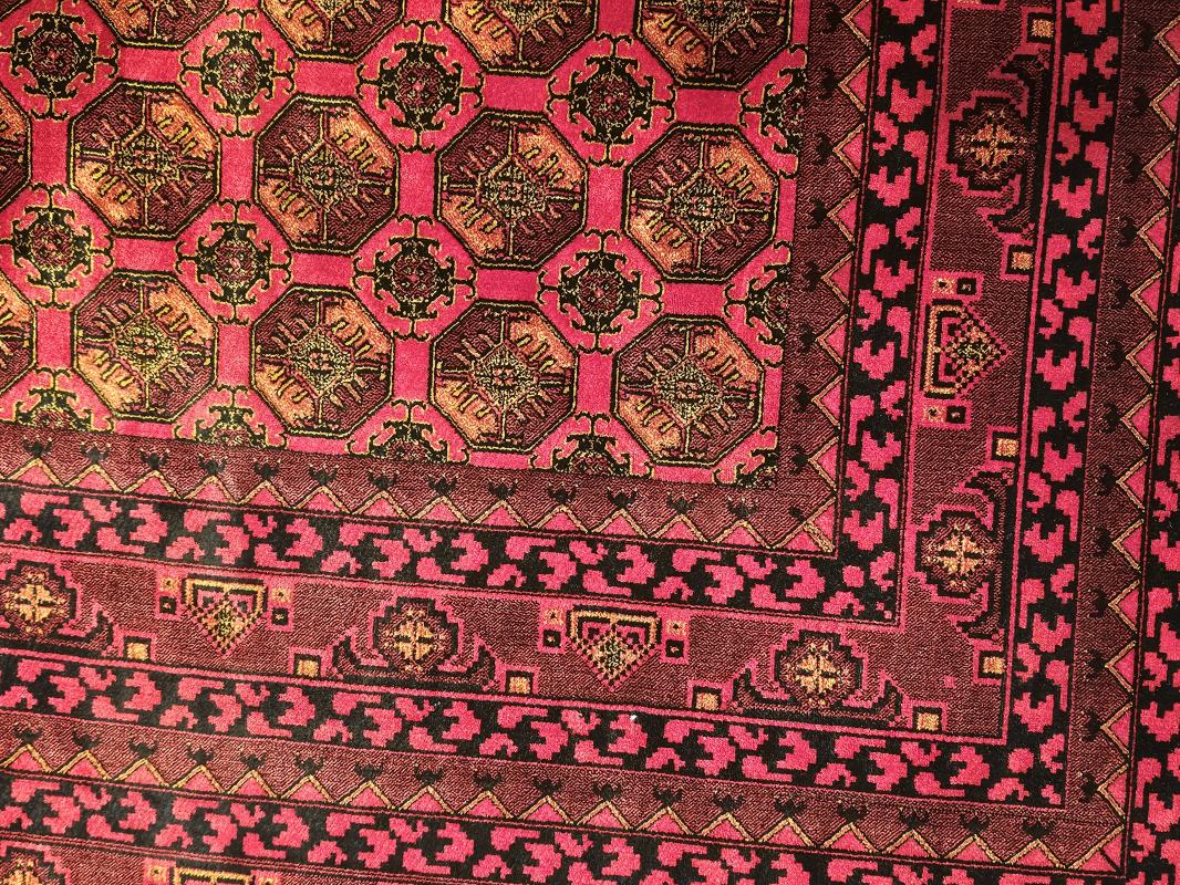 Silk-Look Machine Rug | 200×300 cm – Geometric Pattern (Burgundy Base)