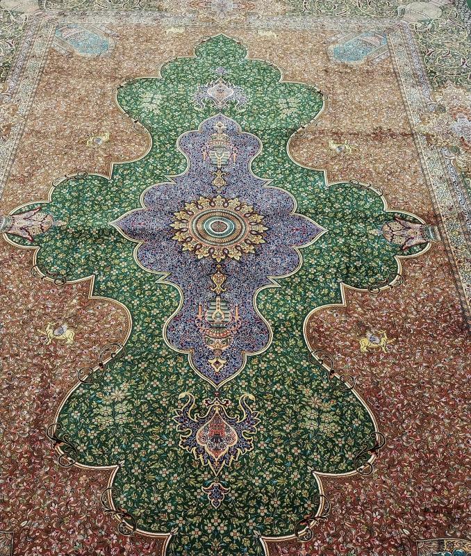 Modal%20İpek%20Makina%20Halı%20Ebat:%20(200%20x%20300 cm)
