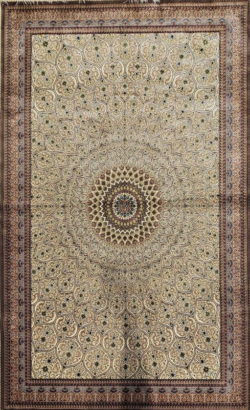 Persian Machine-Made Silk Carpet – Geometric Dome Medallion Design (200×300 cm)