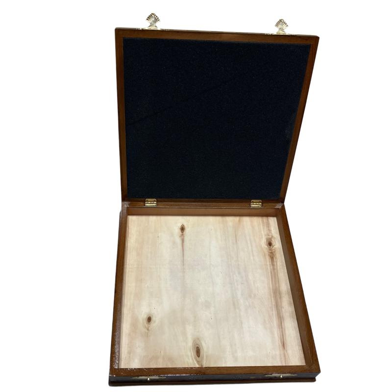 Mother-of-Pearl Lidded Chess Set – 37x37 cm