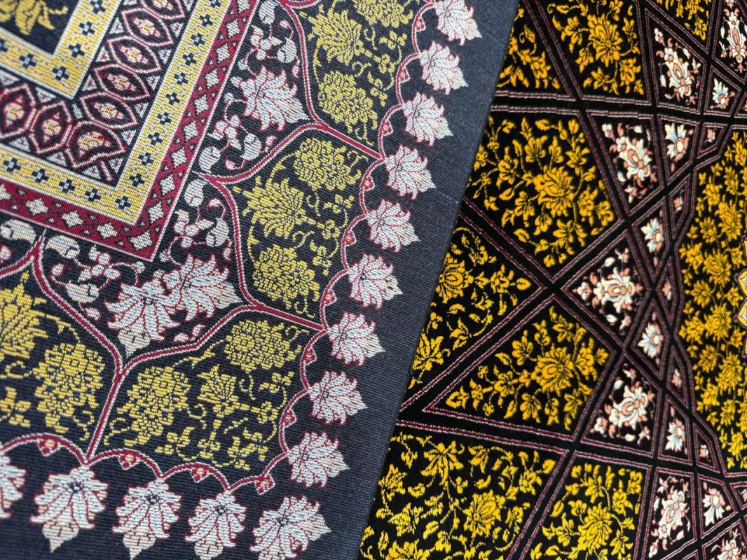 Iranian Machine-Made Silk Carpet – Geometric Star Design (120×180 cm)