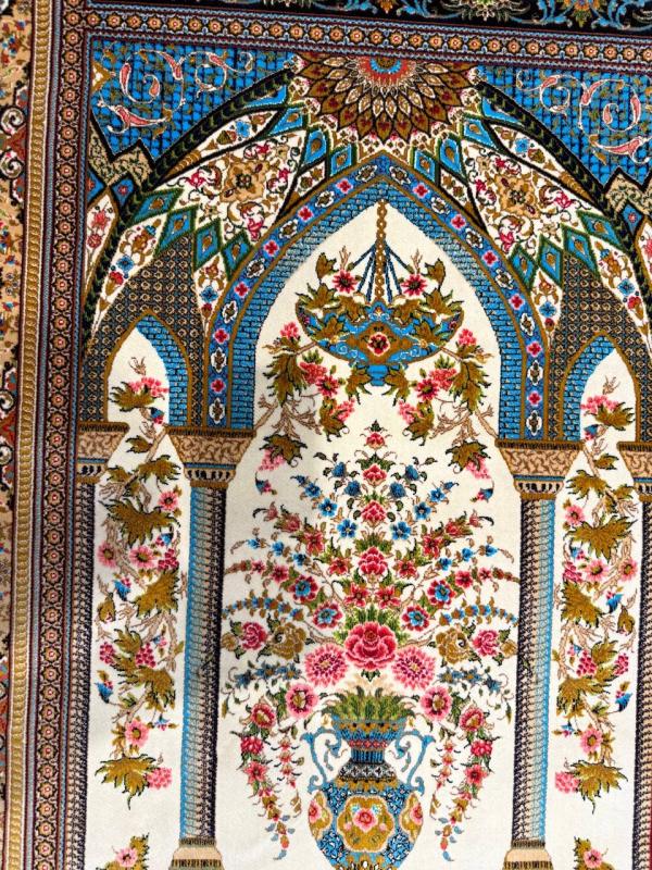 Persian Machine-Made Silk Prayer Rug (80×125 cm)