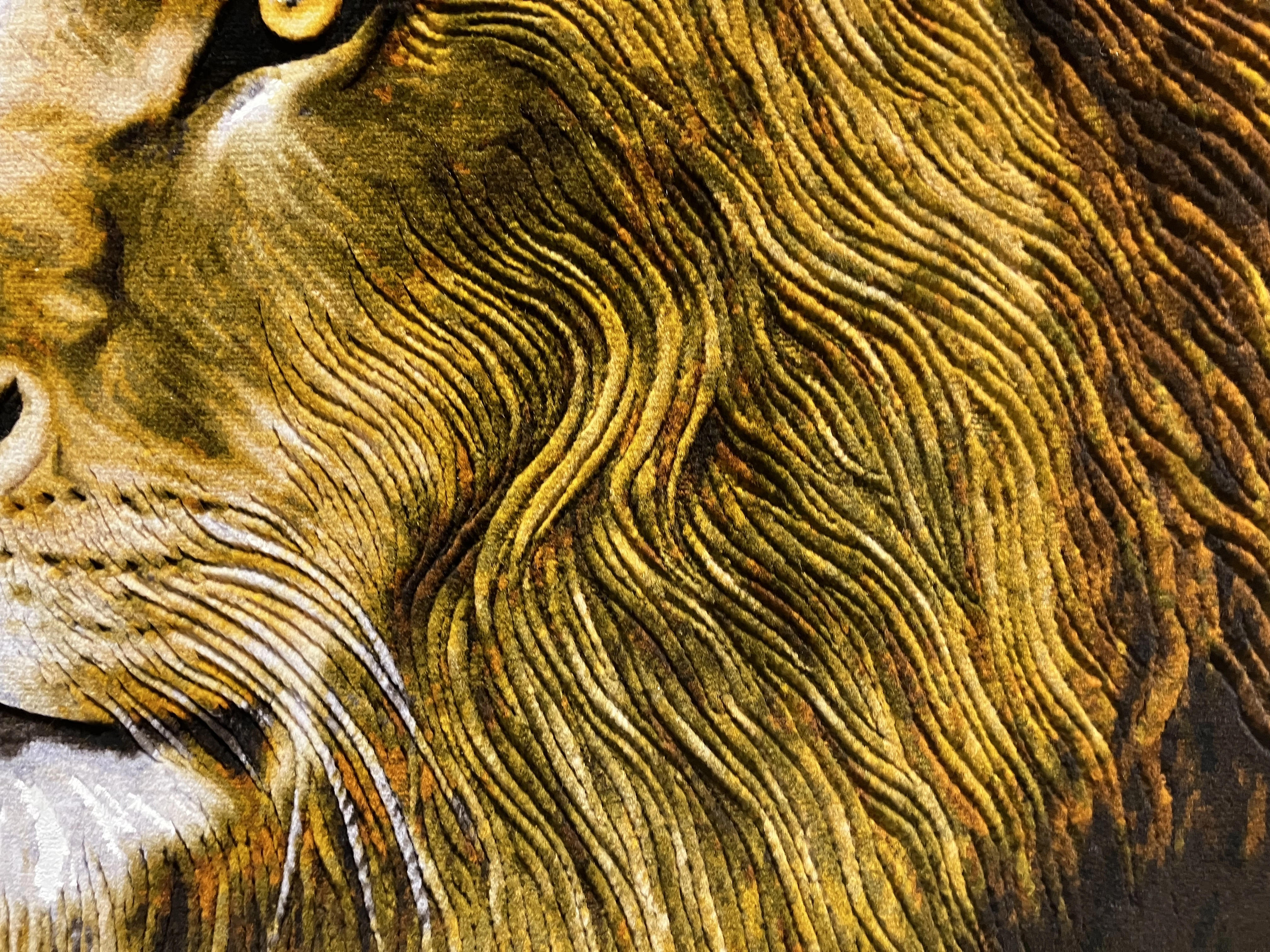 Luxury Handwoven Iranian Wall Carpet – Lion Sight | 62x86 cm | Wool & Silk | Made in Iran