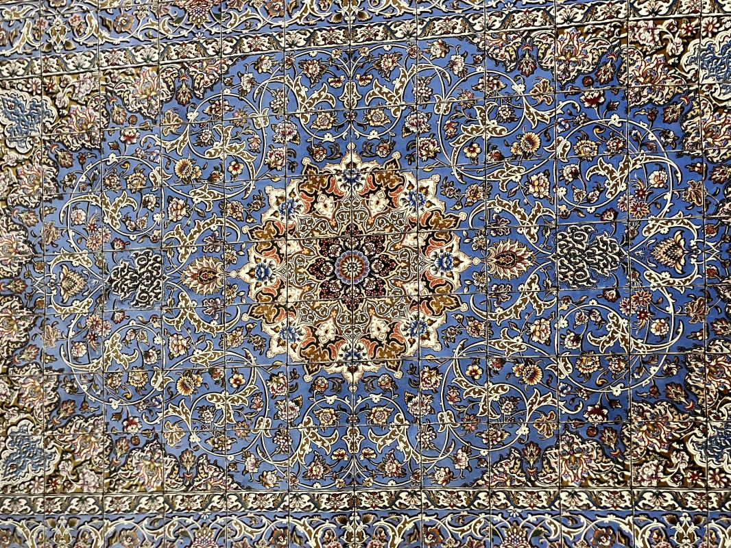Multicolor Medallion Pattern Machine-Made Rug – 225×150 cm