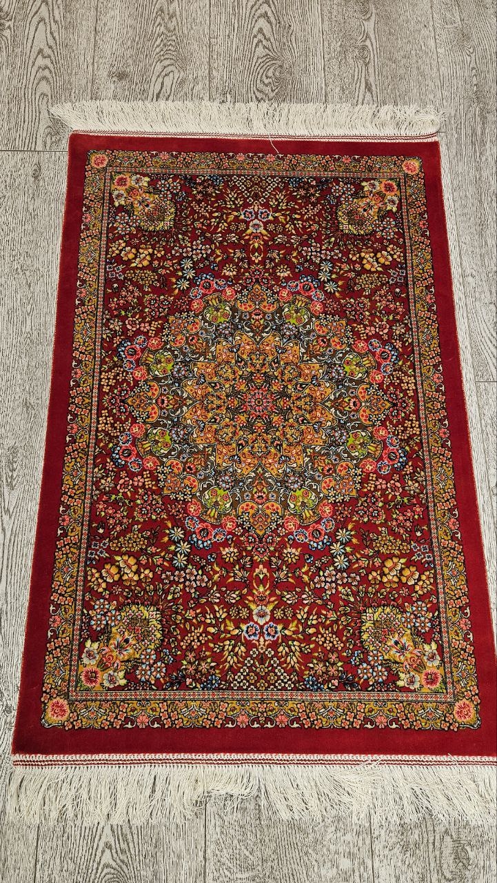 Modal%20İpek%20Makina%20Halı%20Ebat:%20(60%20x%2090) cm