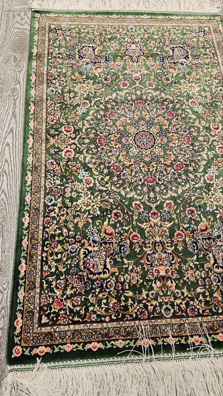 Modal%20İpek%20Makina%20Halı%20Ebat:%20(60%20x%2090) cm