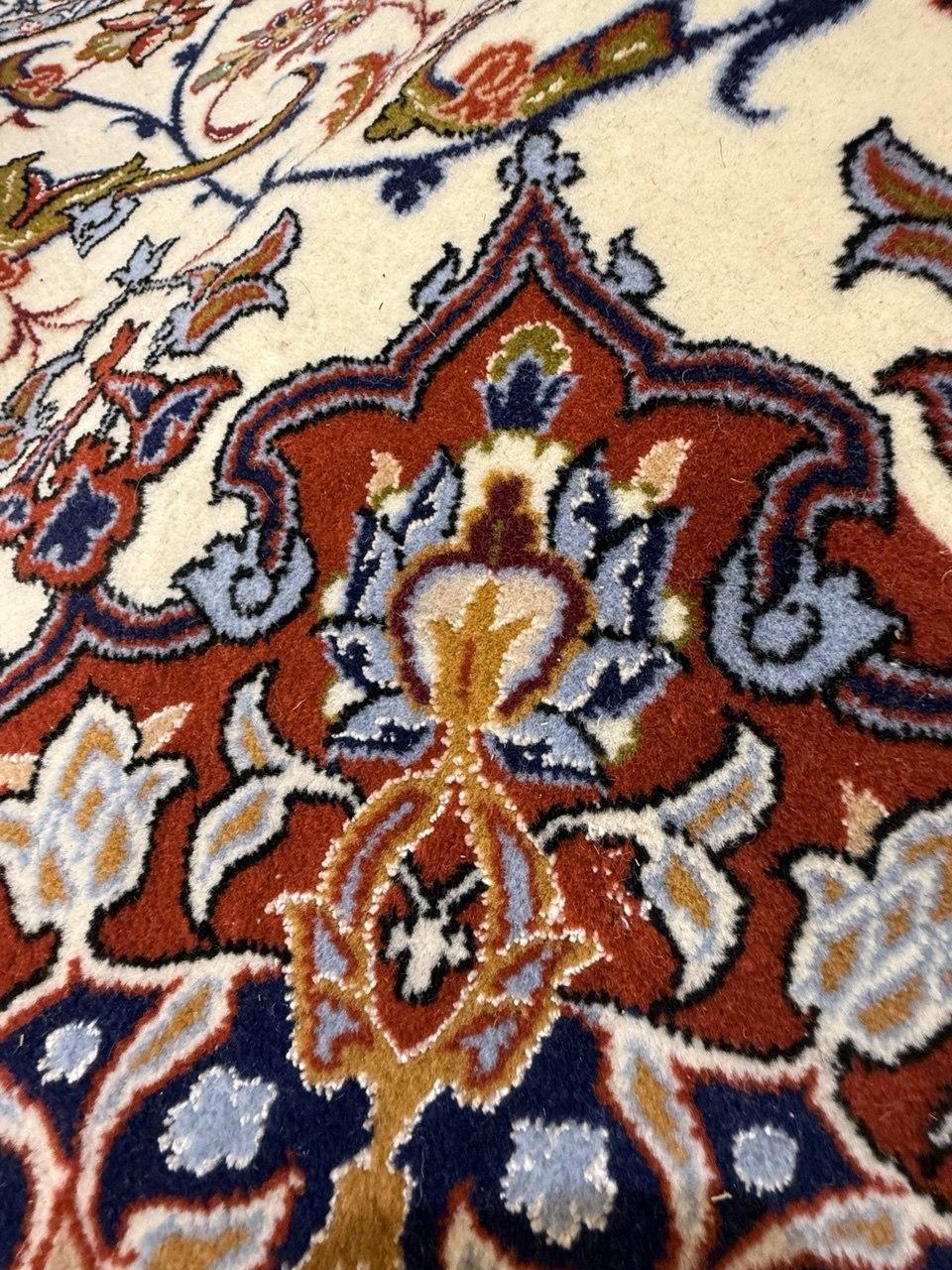 İran’ın%20El%20Dokuma%20İsfahan%20Halısı%20(156%20x%20249)%20cm