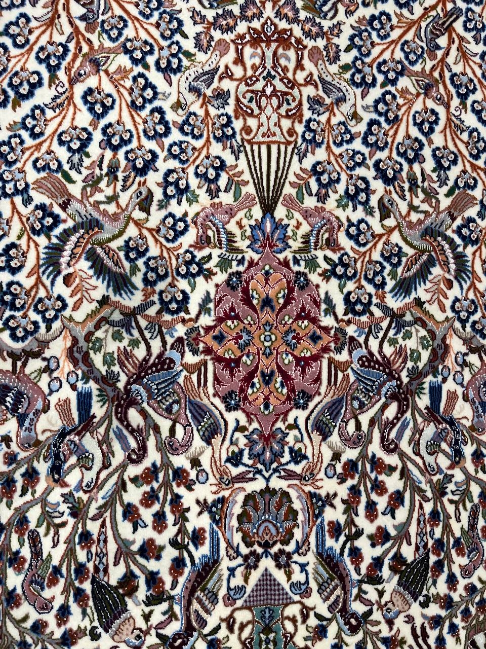 İran’ın%20El%20Dokuma%20İsfahan%20Halısı%20(125%20x%20203)%20cm