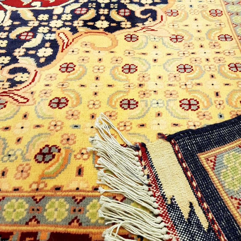 Hand Woven Uşak Afghan Carpet  Size: ( 150 x 216 cm)
