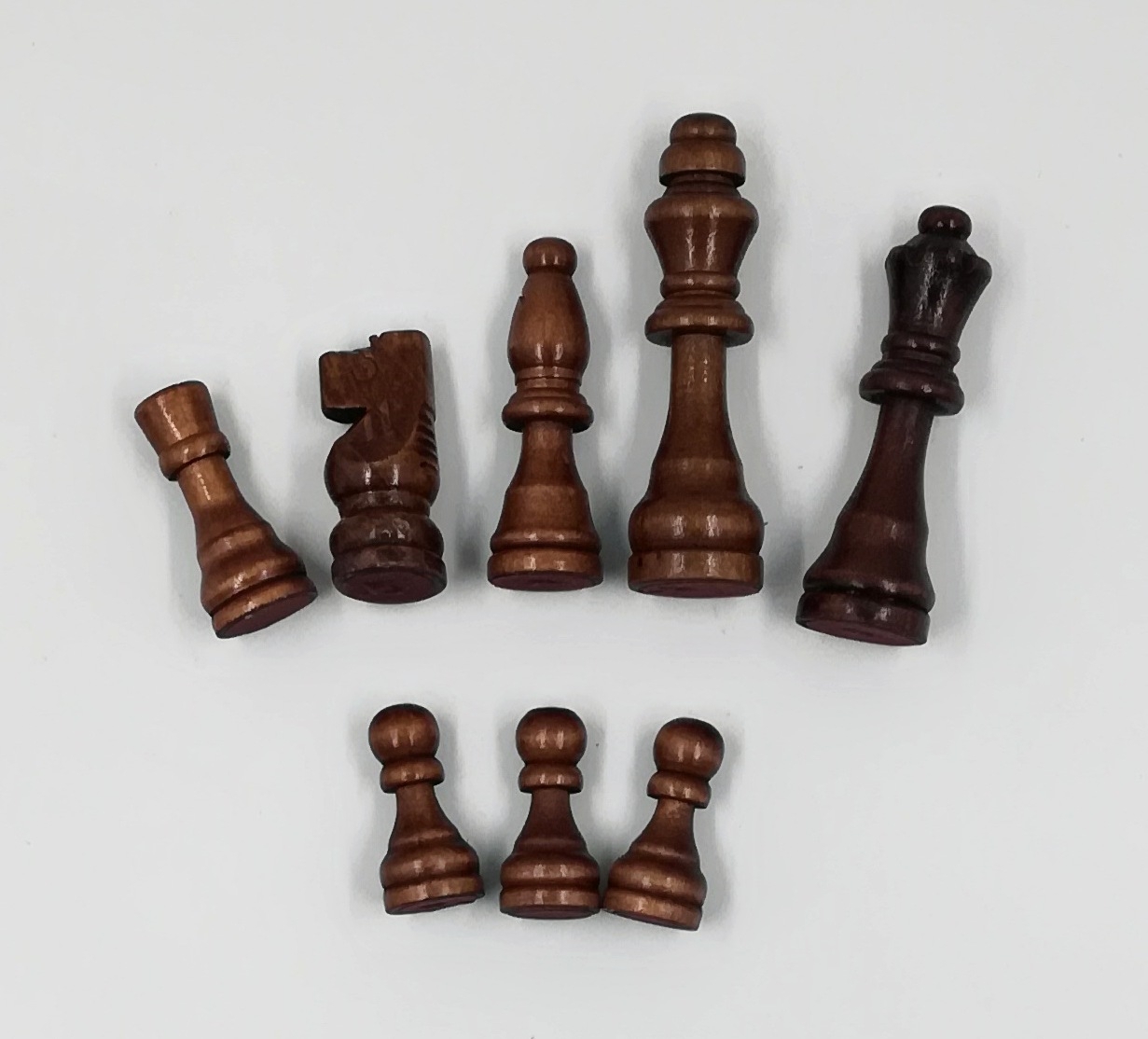 Ahşap satranç taşları ( Orta size)