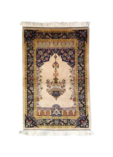 Saf İpek Makina Halı Ebat: (77 x 123) cm