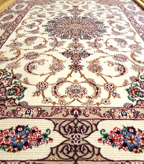 Iran’s Handwoven Tabriz Carpet Size: ( 107 x 170 cm)