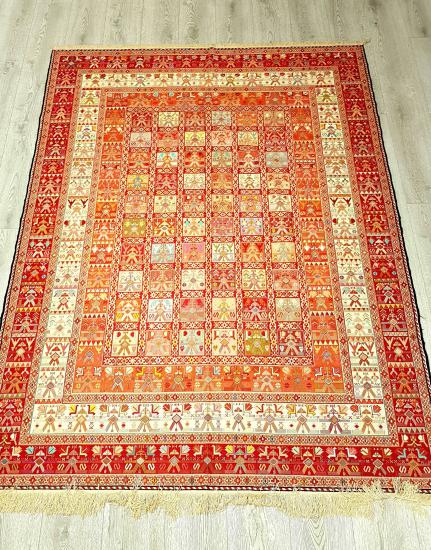 Iran Hand Woven Full Silk Sumac Size: ( 156 x 200 cm )