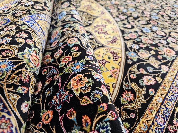 İran Makine İpek Halı | Altın Medalyon Desen | 200×300 cm