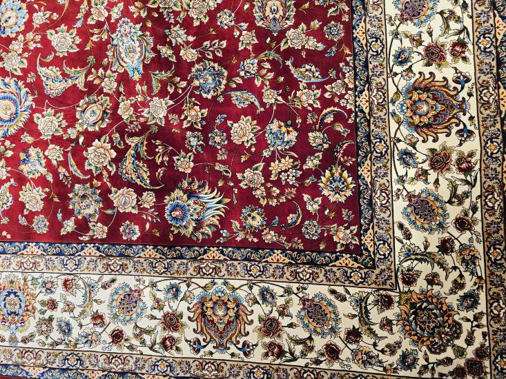 EBRISEM Gallery | İpek Görünümlü Makine Halısı | 200×300 cm | Klasik Floral