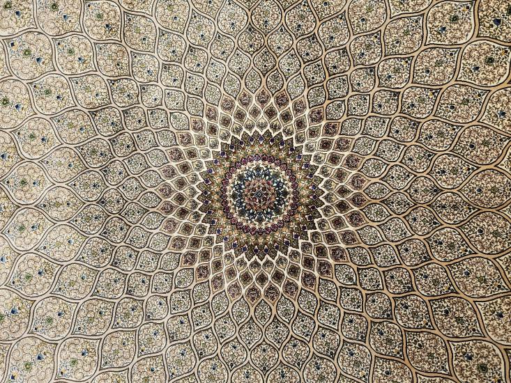 EBRISEM Gallery | İpek Görünümlü Makine Halısı | 200×300 cm | Spiral Medalyon