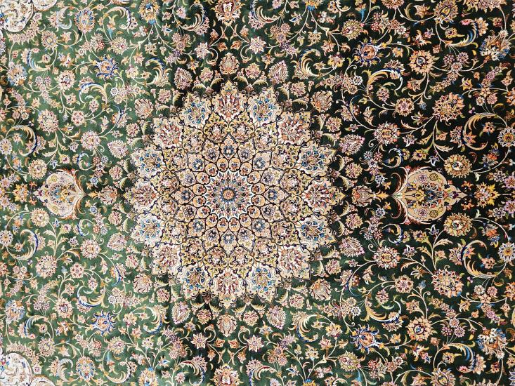 EBRISEM Gallery | İpek Görünümlü Makine Halısı | 200×300 cm | Klasik Göbek
