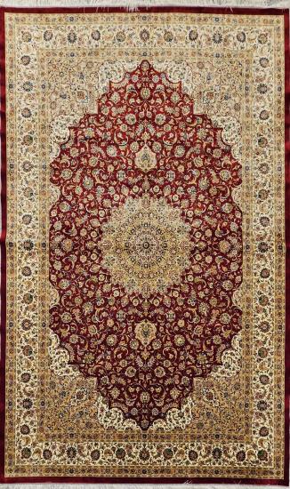 EBRISEM Gallery | İpek Görünümlü Makine Halısı | 200×300 cm | Klasik Madalyon