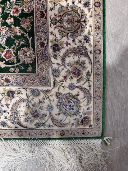 Yeşil Zeminli Klasik Floral Desenli İran Makina İpek Halı | 120×180 cm