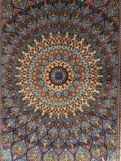 Çiçekli Medalyon Tasarımlı İran Makina İpek Halı | 120×180 cm