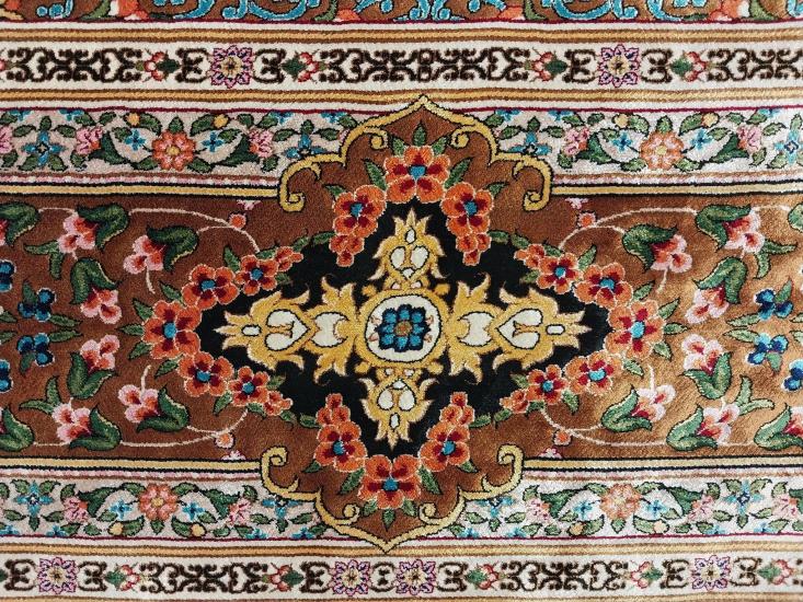 Modal İpek Makina Halı Ebat: (250 x 350) cm