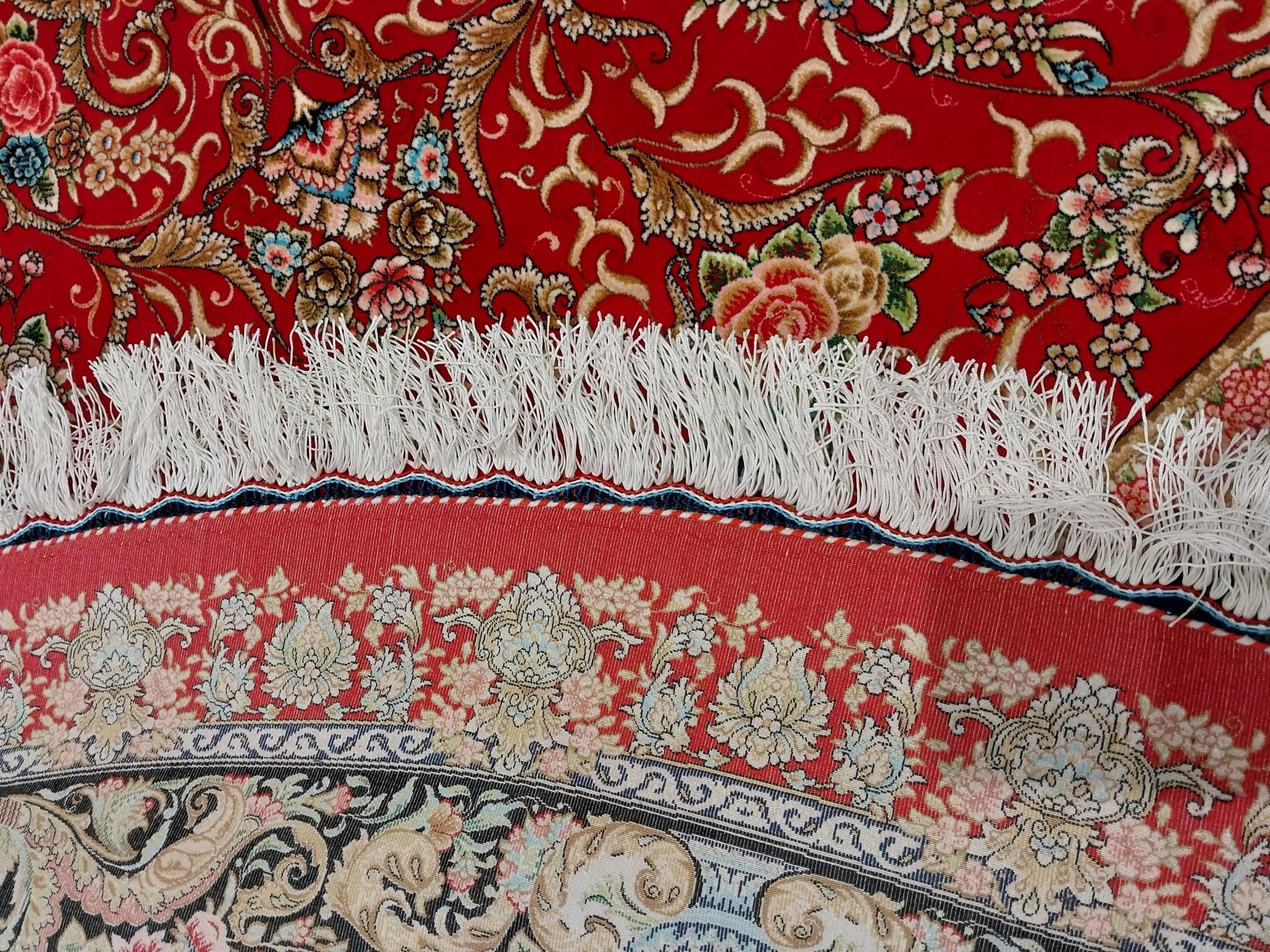 Saf%20İpek%20Makina%20Halı%20Ebat:%20200%20 cm%20(3.14%20m2)