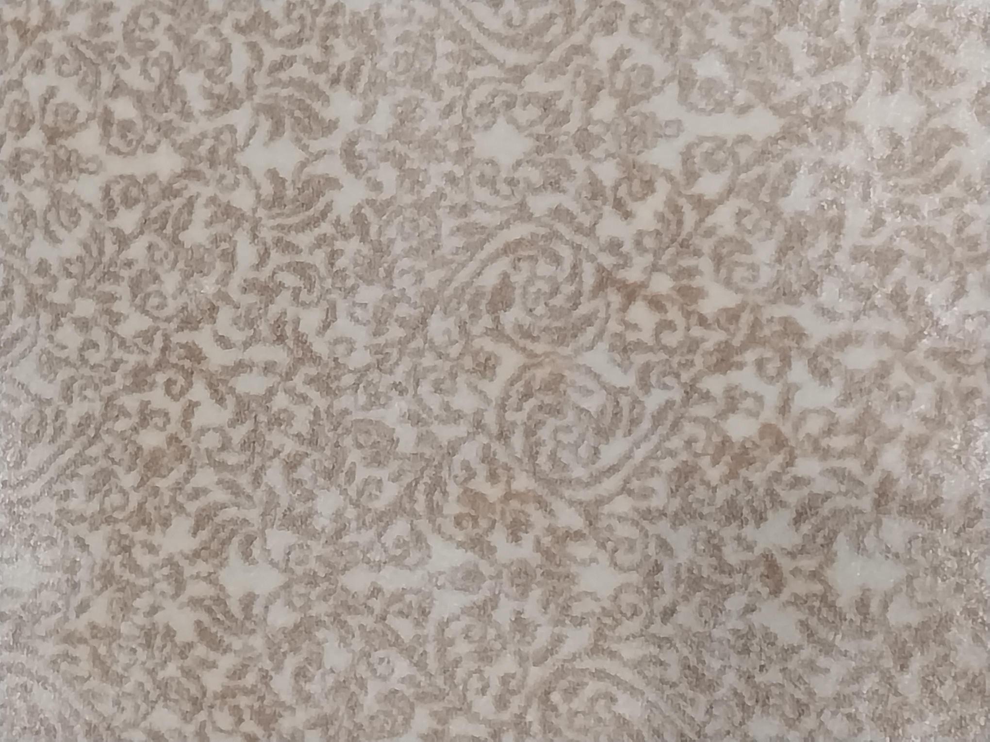  Machine Made Carpet Size: (300 x 80) cm