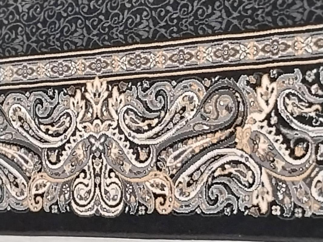 Machine Made Carpet Size: (80 x 300) cm