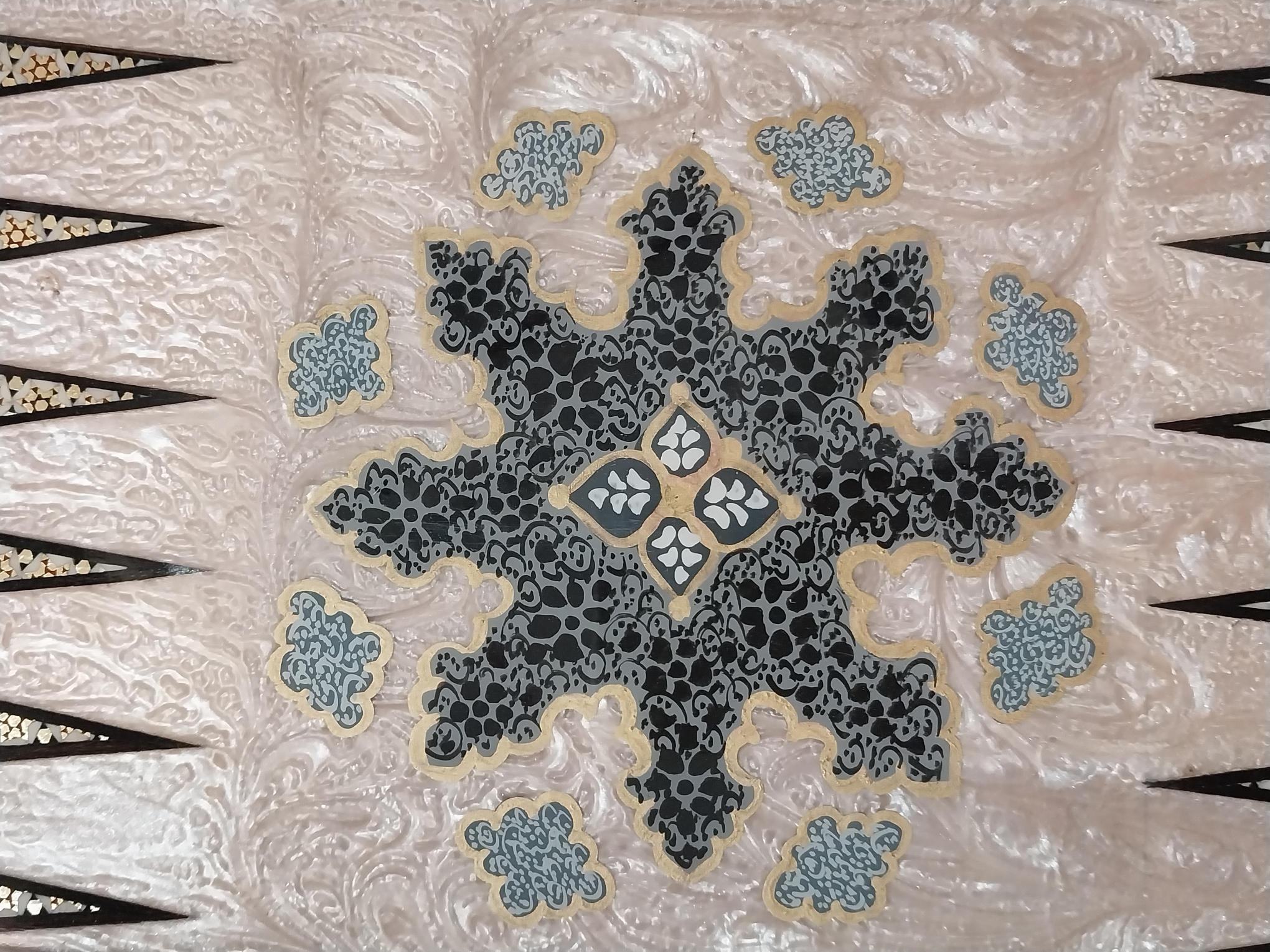 İran’ın%20El%20İşlemesi%20Luks%20Hatem%20Tavla%20ve%20Satranç%20(50%20x%2050)%20CM