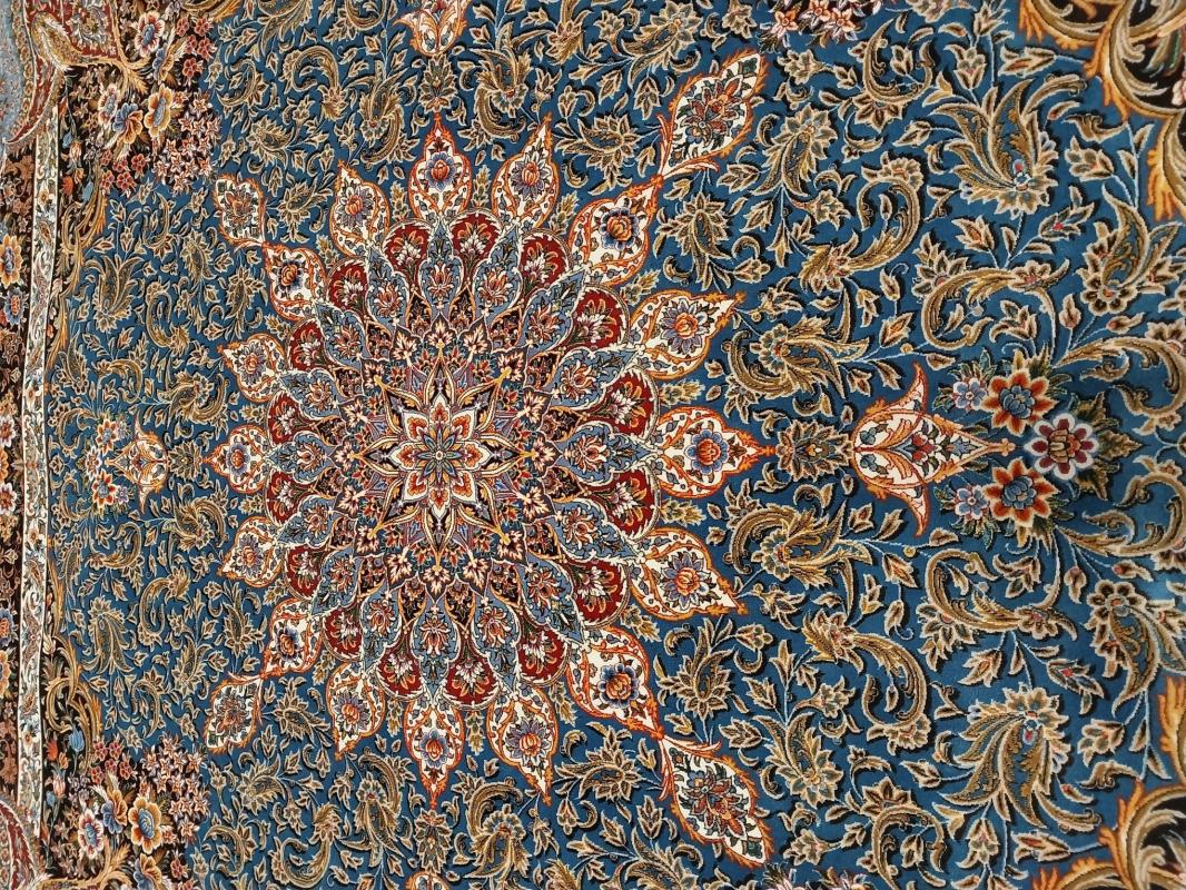 Modal Silk Machine Made Carpet Size: (150 x 150) cm