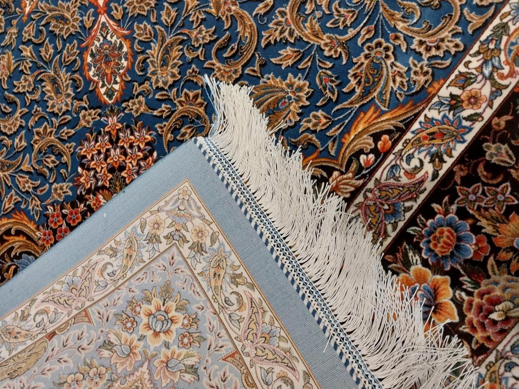 Modal Silk Machine Made Carpet Size: (150 x 150) cm