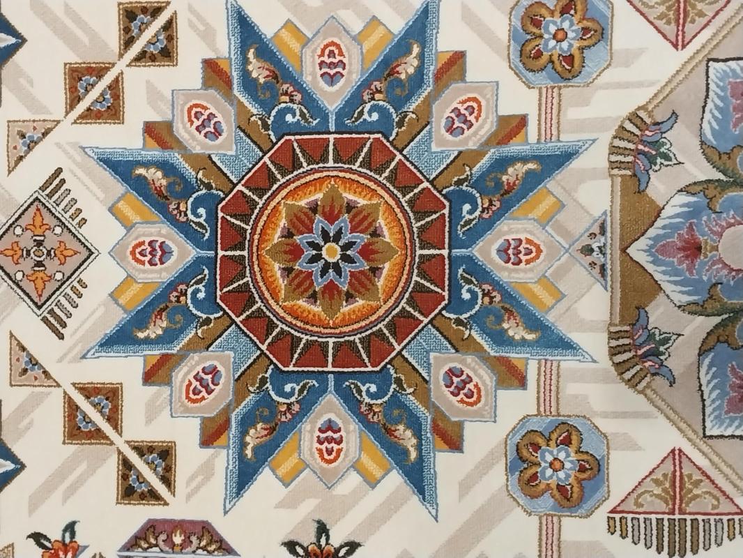 Modal Silk Machine Made Carpet Size: (170 x 240) cm