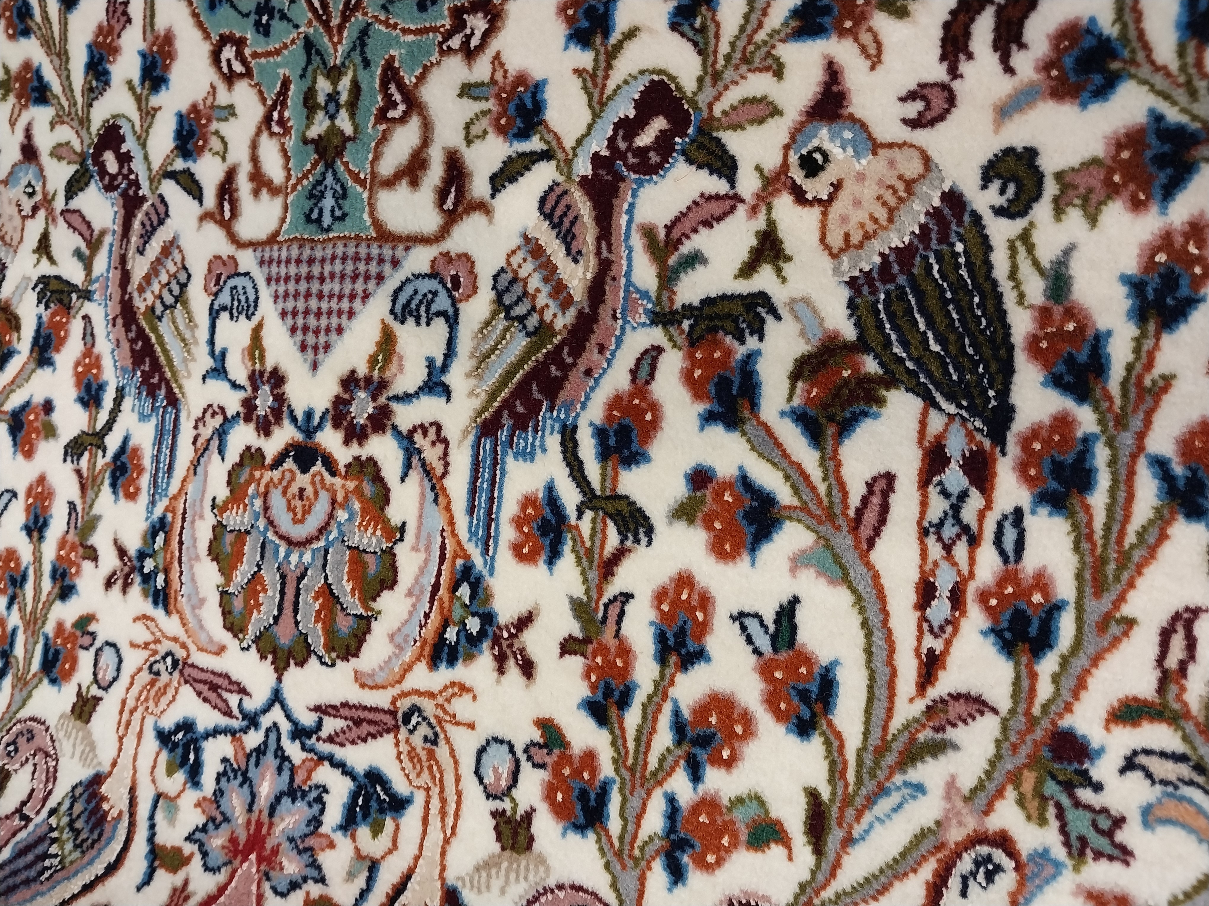 İran’ın%20El%20Dokuma%20İsfahan%20Halısı%20(125%20x%20203)%20cm